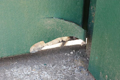 防護マットラテリアPU(野球場ユニット式)部分補修例1